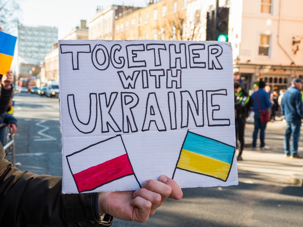 poster saying "Together with Ukraine"