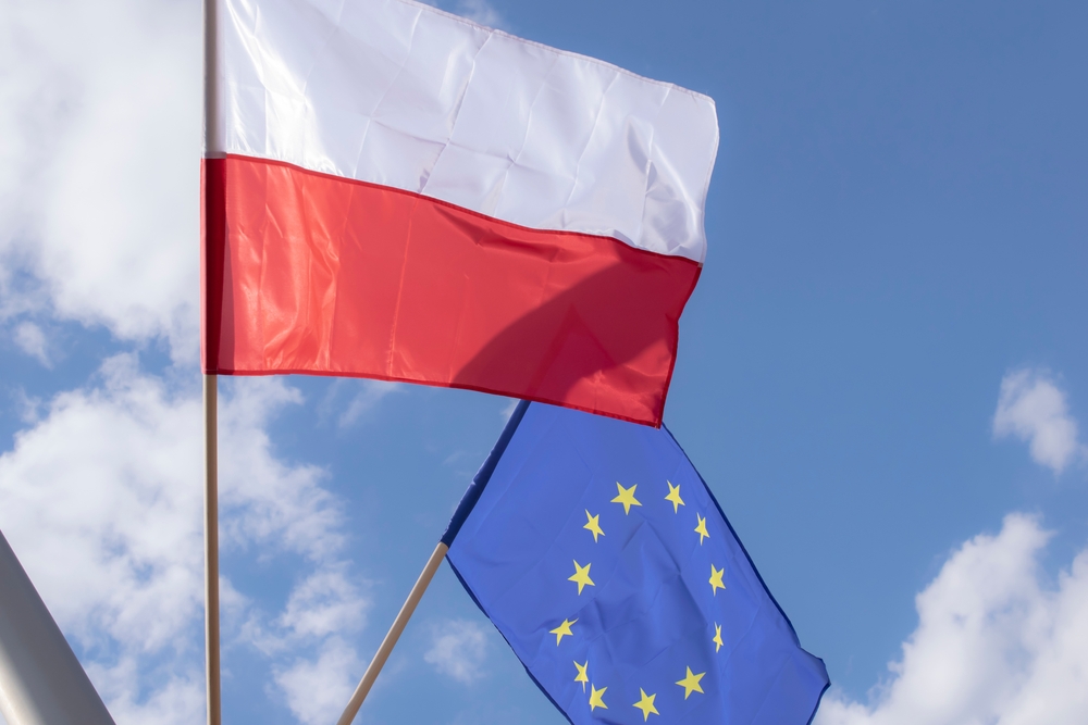 Polish,Flag,Against,The,Sky